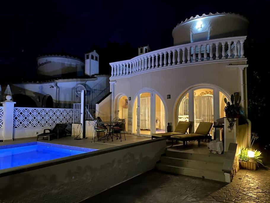 Jolie Maison Avec Sa Piscine Privee Wifi Empuriabrava Bagian luar foto